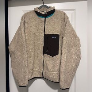Patagonia Classic Retro-X Fleece Jacket / Size Men’s Large / Color: Natural